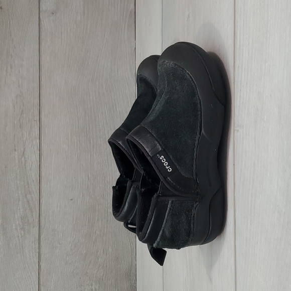 Crocs Kids Unisex Cunning Cameron Clogs Suede Toddler shoes sz C10 - Picture 2 of 12